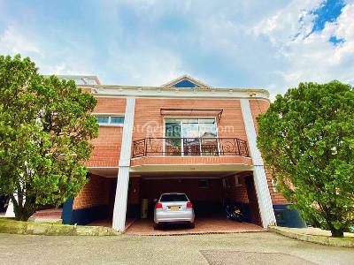 Casa de 4 alcobas en venta en El Poblado, Medellín, 276 m² · foto 15 de 20