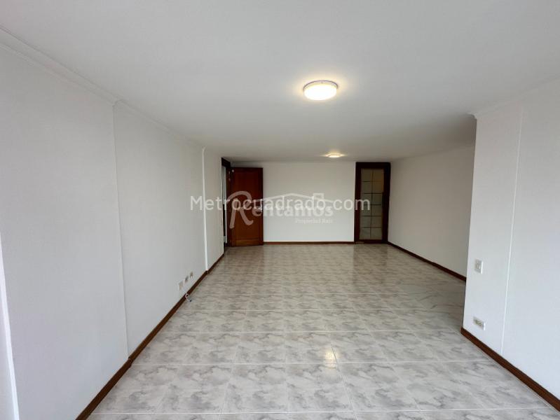 3BR Apartment in Altos Del Poblado (100 m²) - 2