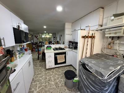 Apartamento en venta en Los Colores, Medellín · foto 6 de 20