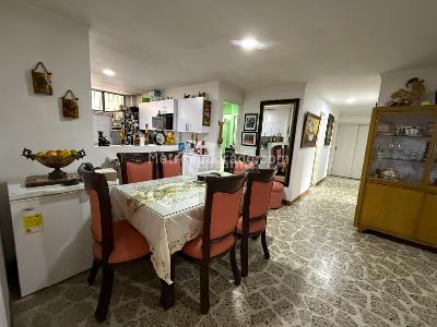 Apartamento en venta en Los Colores, Medellín · foto 10 de 20