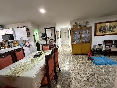 Apartamento en venta en Los Colores, Medellín · foto 11 de 20