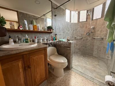 Apartamento de 3 alcobas en venta en Patio Bonito, Medellín, 143 m² · foto 4 de 20