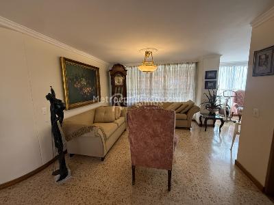 Apartamento de 3 alcobas en venta en Patio Bonito, Medellín, 143 m² · foto 8 de 20