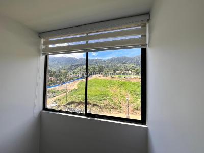 Apartaestudio en venta en Loma Del Escobero, Envigado, 64 m² · foto 7 de 20