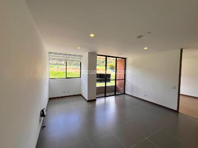 Apartaestudio en venta en Loma Del Escobero, Envigado, 64 m² · foto 8 de 20