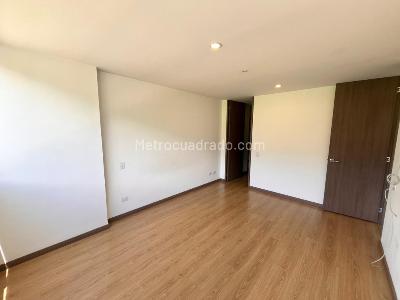 Apartaestudio en venta en Loma Del Escobero, Envigado, 64 m² · foto 11 de 20