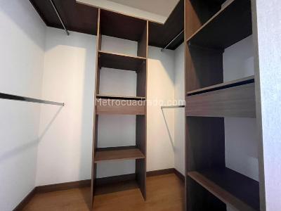 Apartaestudio en venta en Loma Del Escobero, Envigado, 64 m² · foto 15 de 20