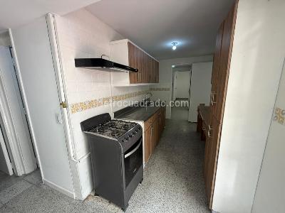 Apartamento en arriendo en Patio Bonito, Medellín · foto 2 de 20