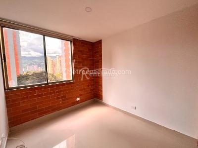 Apartamento de 3 alcobas en venta en Santa Catalina, Itagüí, 92 m² · foto 16 de 20