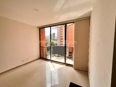Apartamento de 3 alcobas en venta en Santa Catalina, Itagüí, 92 m² · foto 3 de 20