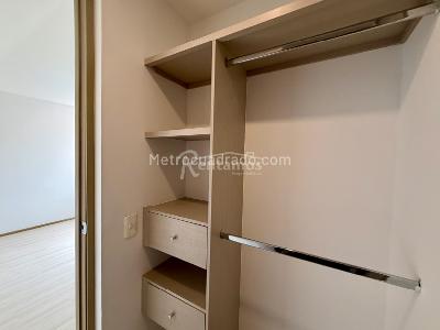 Apartamento en venta en El Esmeraldal, Envigado · foto 5 de 20