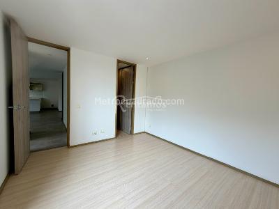 Apartamento en venta en El Esmeraldal, Envigado · foto 6 de 20