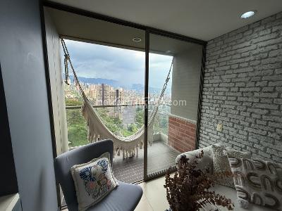 Apartamento de 2 alcobas en arriendo en Altos Del Poblado, Medellín, 72 m² · foto 4 de 20
