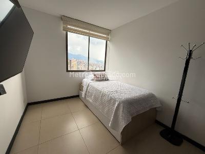 Apartamento de 2 alcobas en arriendo en Altos Del Poblado, Medellín, 72 m² · foto 11 de 20