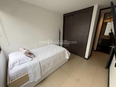 Apartamento de 2 alcobas en arriendo en Altos Del Poblado, Medellín, 72 m² · foto 12 de 20