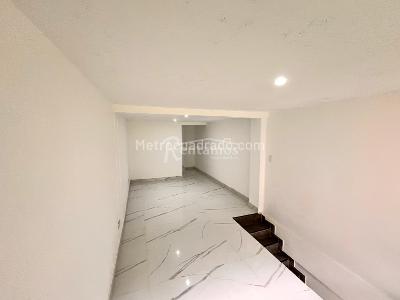 Casa de 5 alcobas en venta en La Doctora, Sabaneta, 480 m² · foto 16 de 20