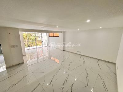 Casa de 5 alcobas en venta en La Doctora, Sabaneta, 480 m² · foto 3 de 20