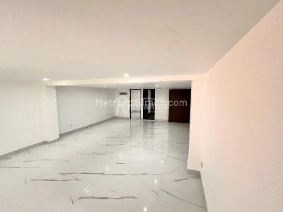 Casa de 5 alcobas en venta en La Doctora, Sabaneta, 480 m² · foto 9 de 20
