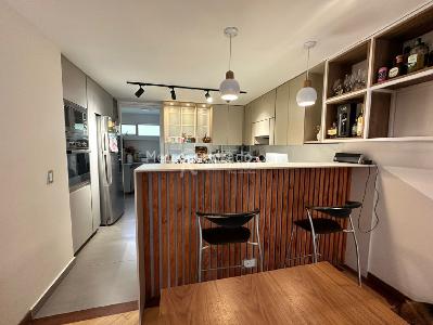 Casa de 3 alcobas en venta en Los Balsos, Medellín, 316 m² · foto 3 de 20