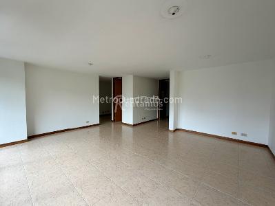 Apartamento de 3 alcobas en venta en La Frontera, Medellín, 114 m² · foto 3 de 20