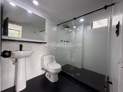 Apartamento de 3 alcobas en venta en La Aguacatala, Medellín, 100 m² · foto 11 de 18