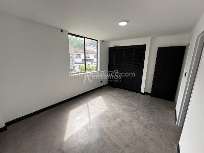 Apartamento de 3 alcobas en venta en La Aguacatala, Medellín, 100 m² · foto 14 de 18