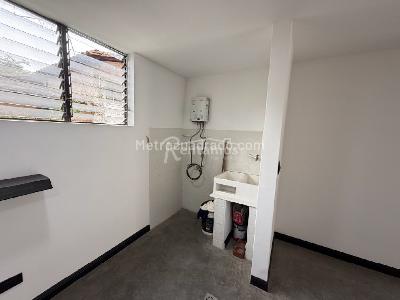 Apartamento de 3 alcobas en venta en La Aguacatala, Medellín, 100 m² · foto 16 de 18