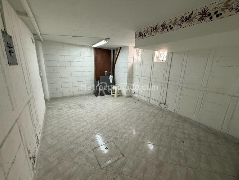 Local Comercial en Arriendo, Intermedia, Envigado - Więcej