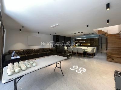 Casa de 4 alcobas en venta en Tres Esquinas, Medellín, 251 m² · foto 4 de 20