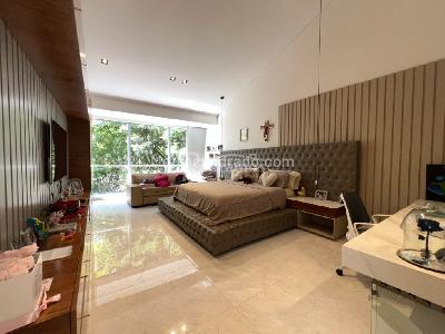 Casa de 4 alcobas en venta en Tres Esquinas, Medellín, 251 m² · foto 14 de 20