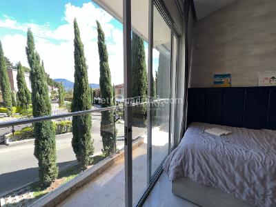Casa de 4 alcobas en venta en Tres Esquinas, Medellín, 251 m² · foto 17 de 20