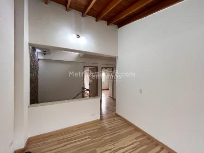 Casa de 3 alcobas en arriendo en Intermedia, Envigado, 180 m² · foto 18 de 20