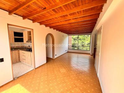 Apartamento en venta en Loma Del Escobero, Envigado · foto 2 de 20