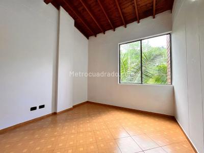 Apartamento en venta en Loma Del Escobero, Envigado · foto 17 de 20