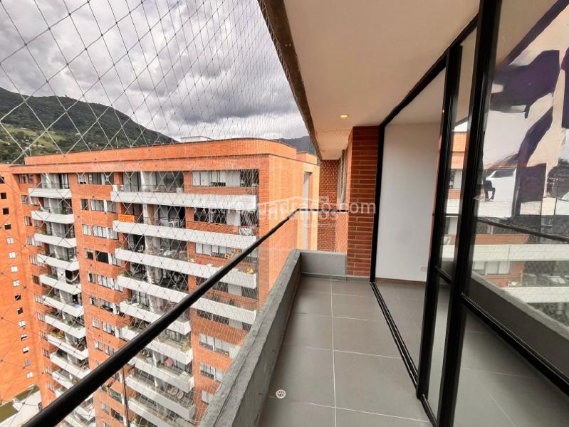 Apartamento en Arriendo, Loma De Las Brujas, Envigado - Widok 2
