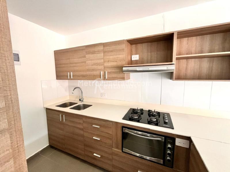 Apartamento en Arriendo, Loma De Las Brujas, Envigado - Więcej