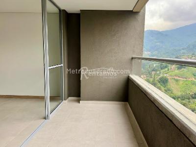 Apartamento de 3 alcobas en venta en Ceipa, Sabaneta, 80 m² · foto 3 de 20