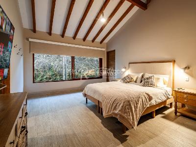 Casa de 3 alcobas en arriendo en Gilberto Echeverry, Rionegro, 265 m² · foto 9 de 19