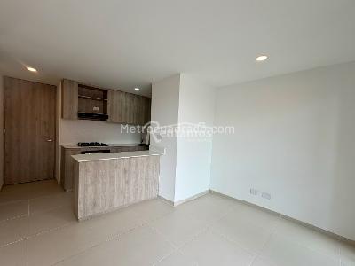 Apartamento de 3 alcobas en venta en Coltejer, Itagüí, 63 m² · foto 2 de 20