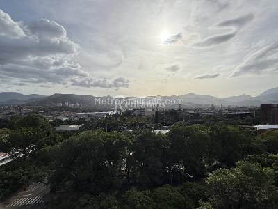 Apartamento de 2 alcobas en arriendo en Patio Bonito, Medellín, 65 m² · foto 2 de 19