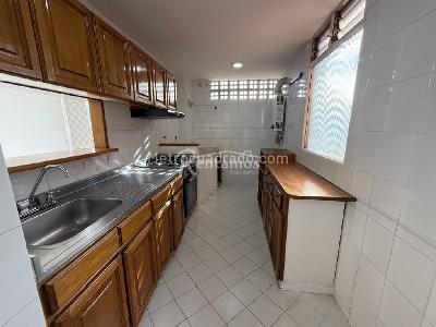 Apartamento de 2 alcobas en arriendo en Patio Bonito, Medellín, 65 m² · foto 4 de 19