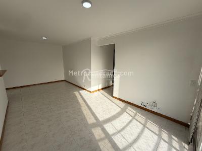 Apartamento de 2 alcobas en arriendo en Patio Bonito, Medellín, 65 m² · foto 18 de 19