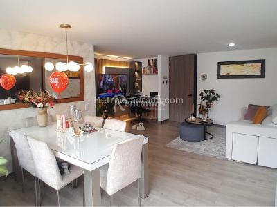 Apartamento de 3 alcobas en venta en Aves Maria, Sabaneta, 94 m² · foto 4 de 20