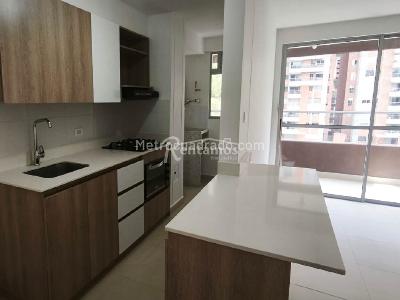 Apartamento de 2 alcobas en venta en San Jose, Sabaneta, 73 m² · foto 5 de 12