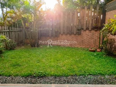 Casa de 4 alcobas en venta en Los Benedictinos, Envigado, 234 m² · foto 8 de 15