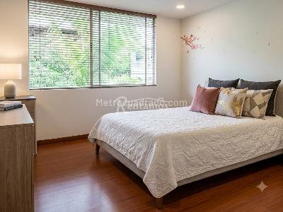 Casa de 4 alcobas en venta en Los Benedictinos, Envigado, 234 m² · foto 15 de 15