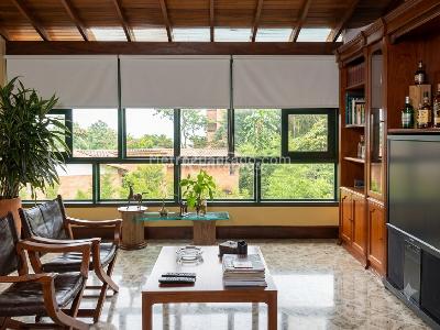 Casa de 3 alcobas en venta en Loma De Las Brujas, Envigado, 1550 m² · foto 2 de 18