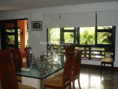 Casa de 3 alcobas en venta en Loma De Las Brujas, Envigado, 1550 m² · foto 8 de 18