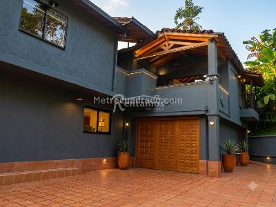 Casa en Arriendo, Loma El Chocho, Envigado