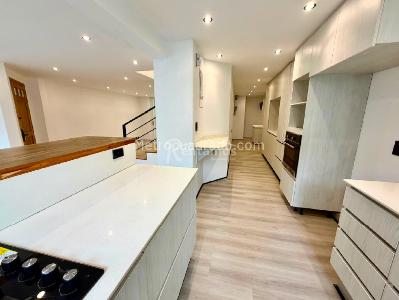 Casa de 3 alcobas en venta en Vizcaya, Medellín, 280 m² · foto 2 de 20